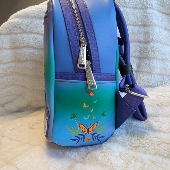 Loungefly Disney Encanto Madrigal Family Portrait Mini Backpack and Wallet set - Picture 5 of 10